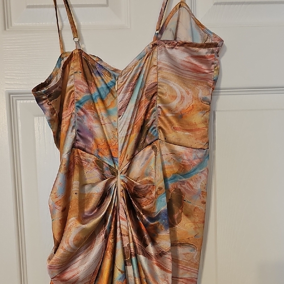 PrettyLittleThing Marble-Print Asymmetric Slip Dress - Peach, Blue & Cream - Picture 5 of 7